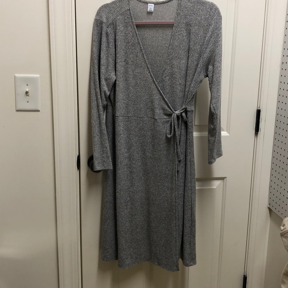 Old navy wrap dress